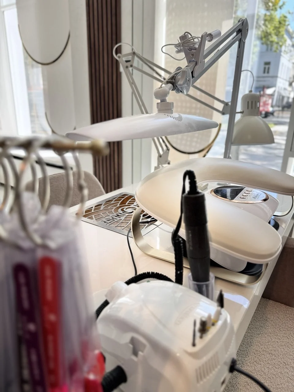 Manicure behandeling bij RA Beauty