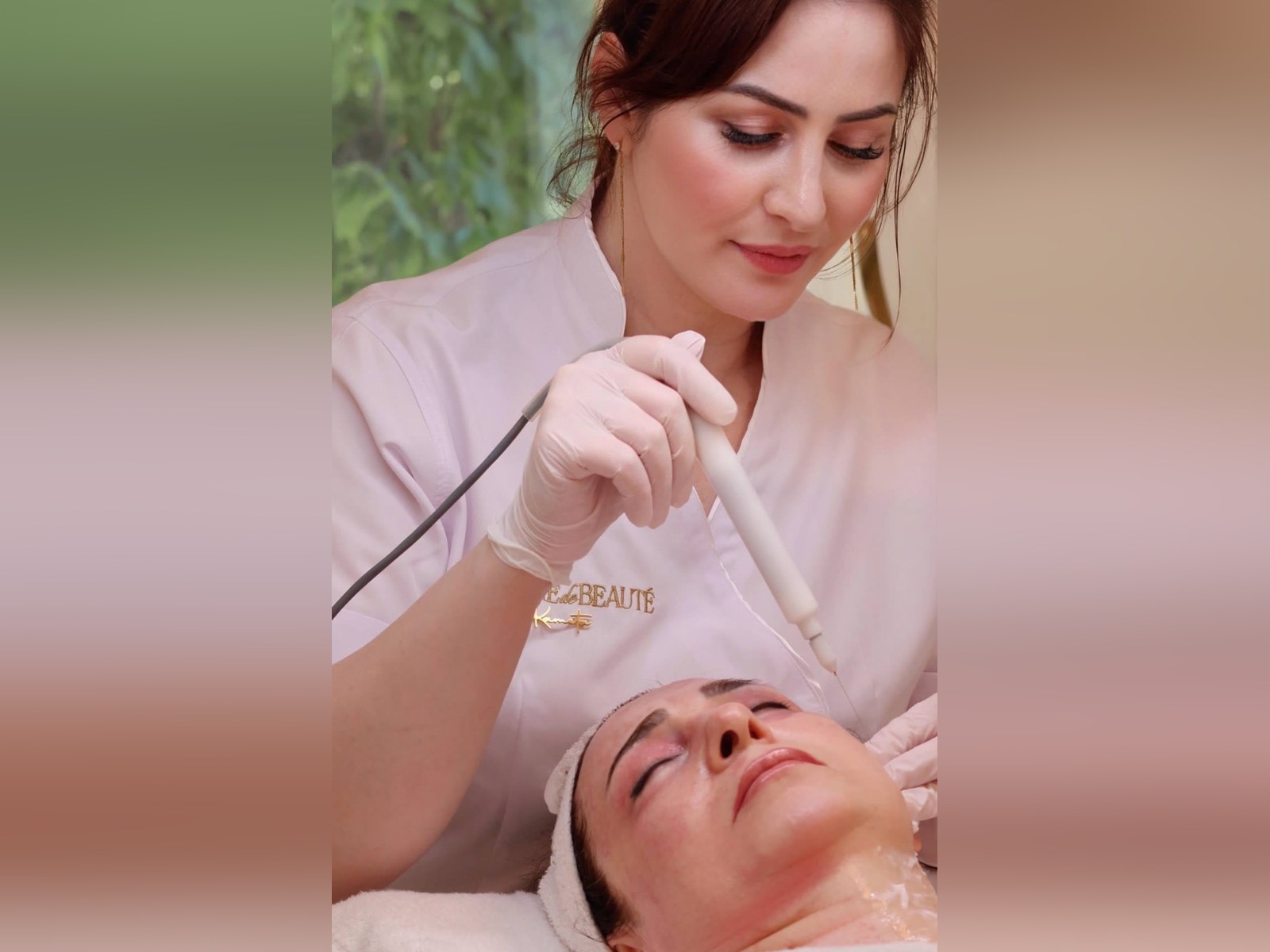 Аппаратная процедура в кабинете RA Beauty